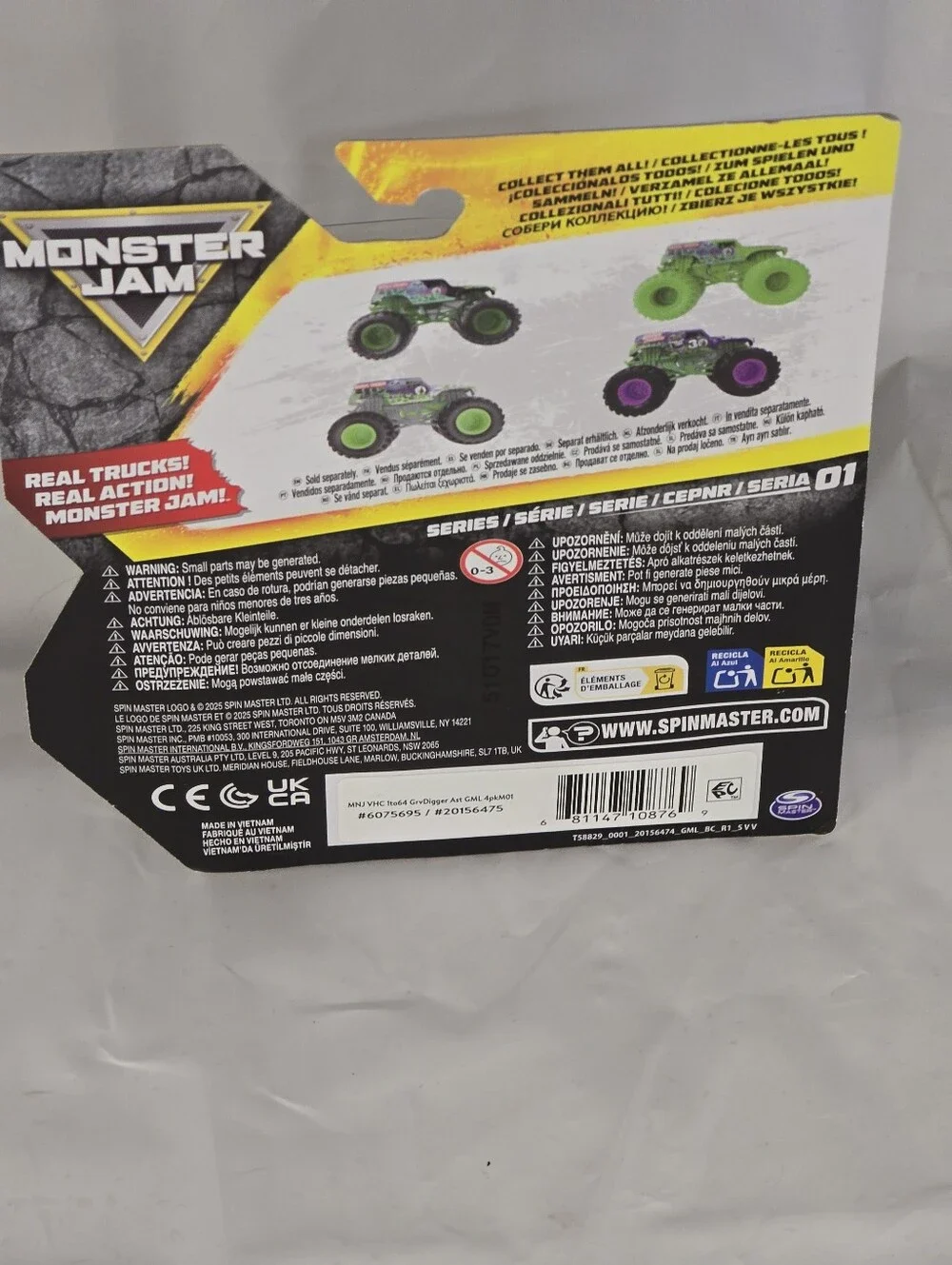 NIB Monster Jam Grave Digger Toy Truck